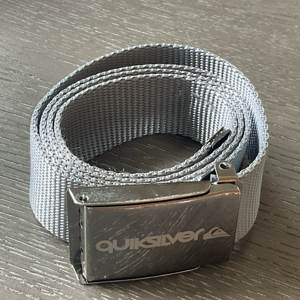 Quiksilver Webbing Men’s/ Boys Silver Buckle Gray Belt